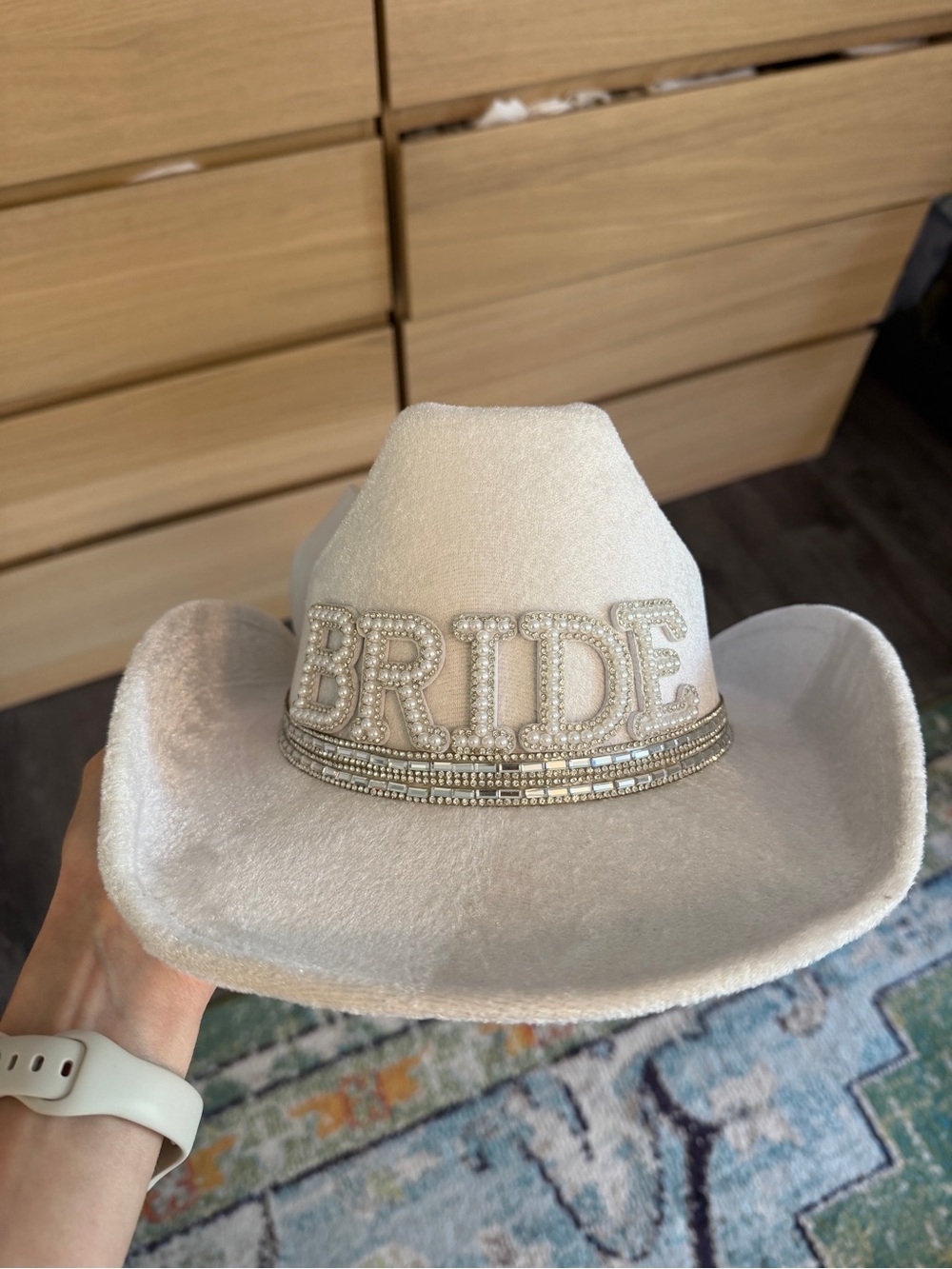 White 'BRIDE' Embellished Cowboy Hat - Bridal Accessory
